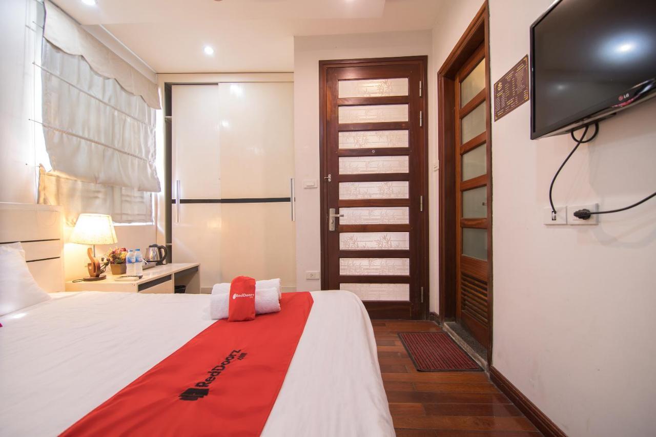 Reddoorz Yen Phu Street Hotel Hanoi Eksteriør billede